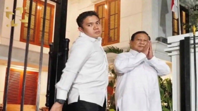 Seskab Teddy Dinilai Keliru Tanggapi Kritik Dino, Emrus: Itu Tugas Bakom, Bukan Sekretaris Kabinet