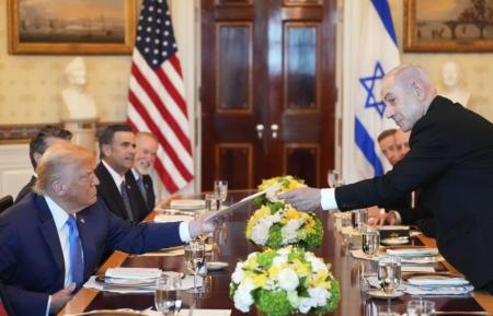 Trump Murka ke Netanyahu: Sebut Gila hingga Ancam Penjara, Perang Lebanon Jadi Pemicu