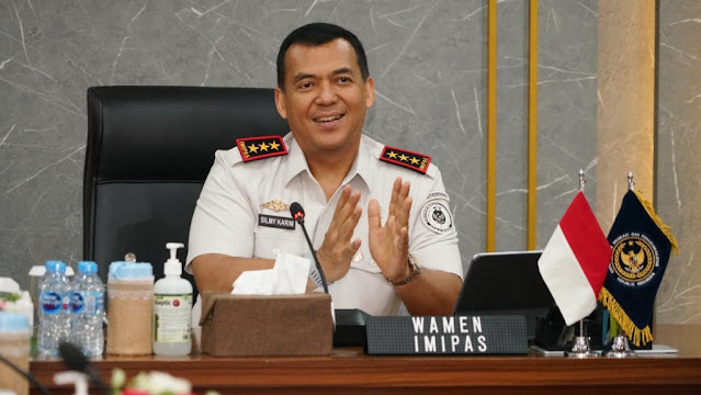 KPK Buru Wamen Imipas Silmy Karim Usai OTT, Terlibat Suap Izin Tinggal WNA?