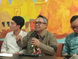 Islah Bahrawi Terima Pesan Teror dan Dibuntuti OTK, Rumah di Madura Didatangi Oknum TNI
