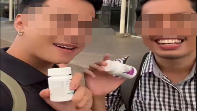 Viral! Dua Pria Positif HIV Pamer Minum ARV, Netizen Geram dan Banjir Kritik
