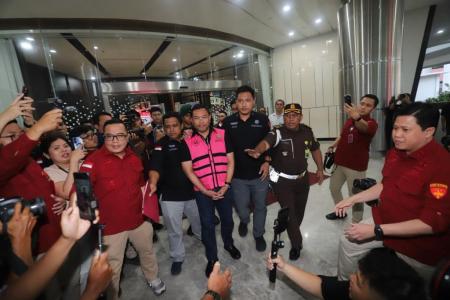 Pengacara Buka Suara: Sony Sonjaya Suruh Tanya Langsung ke Kepala BGN soal Hadiah Indah di Surat Misterius