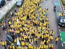 BEM UI Demo Besar di Bundaran HI: Seruan Indonesia Bangkrut dan 5 Tuntutan ke Pemerintah