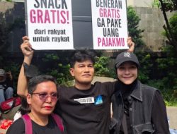 Zaskia Adya Mecca Dirikan Posko Logistik Gratis untuk Dukung Aksi Mahasiswa di Bundaran HI