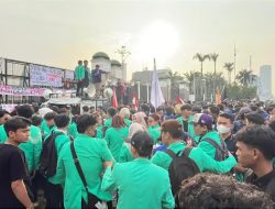 Demo Mahasiswa BEM SI di DPR Berakhir Tertib, Ultimatum 3x24 Jam untuk Respons Tuntutan