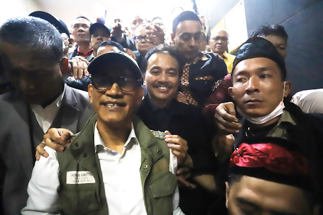 Kronologi Penangkapan Roy Suryo Usai Salat Subuh, Belum Sempat Mandi Dibawa Polisi