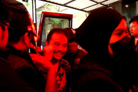 Roy Suryo dan Dokter Tifa Resmi Ditahan di Polda Metro Jaya Usai Kasus Ijazah Palsu Jokowi