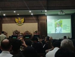 Nadiem Makarim Putar Video Jokowi di Sidang: Bukti Arahan Presiden soal Digitalisasi Pendidikan