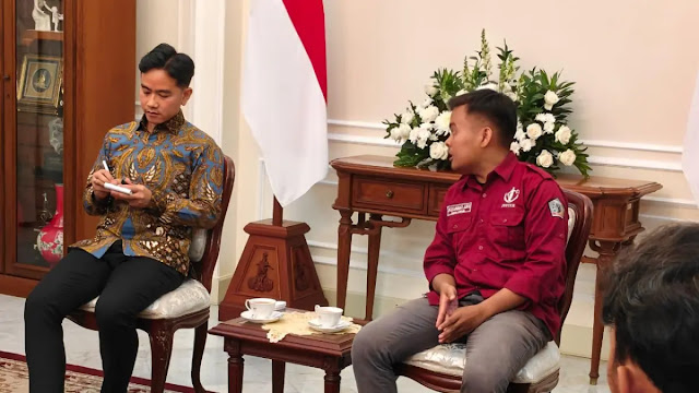PDIP Desak Gibran Klarifikasi Dugaan Suap Mahasiswa BEM UBK Rp20 Juta