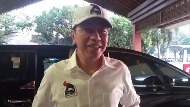 Jokowi Blusukan ke Lampung Pakai Atribut PSI, PDIP Sebut Ini Kampanye Politik 2029
