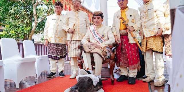 Jokowi Injak Kepala Kerbau di Lampung: Sinyal PSI Siap Tantang Dominasi PDIP?