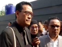 Refly Harun Desak Pencekalan Roy Suryo Dicabut, Sebut Sudah Lebih dari 6 Bulan dan Langgar Aturan