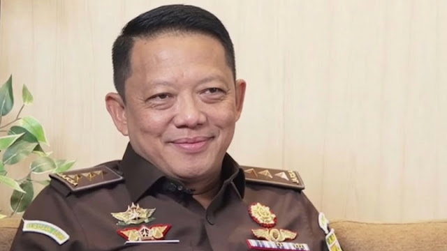 Kritik Tajuk Dede Budhyarto: Status Hukum Febrie Adriansyah Turun dari Tersangka ke Saksi Usai Diambil Alih Kejagung