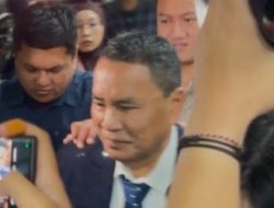 Hotman Paris Datangi Kejagung, Resmi Jadi Kuasa Hukum Febrie Adriansyah di Kasus Korupsi