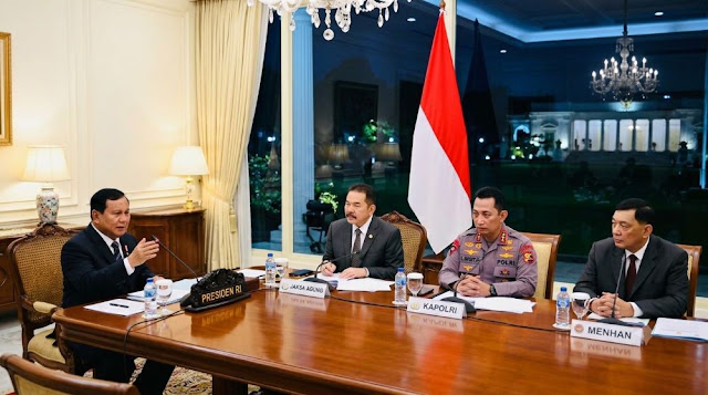 SIAGA 98 Desak Presiden Prabowo Evaluasi Kebocoran Informasi Pertemuan Strategis