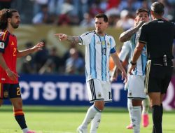 Argentina Dihujat Usai Messi Minta Kartu Merah Cucurella di Final Piala Dunia 2026