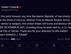 Trump Ancam Hancurkan Jembatan dan Pembangkit Listrik Iran Jika Serang Kapal di Selat Hormuz