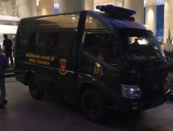 Mobil Tahanan Kejagung Disiagakan Saat Febrie Diperiksa, Siapakah Targetnya?