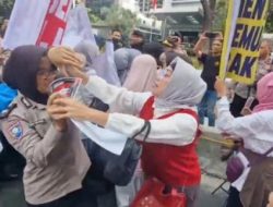 Demo Ijazah Gibran Viral: Warisan Baru Keluarga Jokowi Kembali Jadi Sorotan Publik