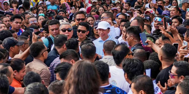 Jokowi Meriahkan Car Free Day Kupang: Warga NTT Antusias Berebut Salaman dan Foto