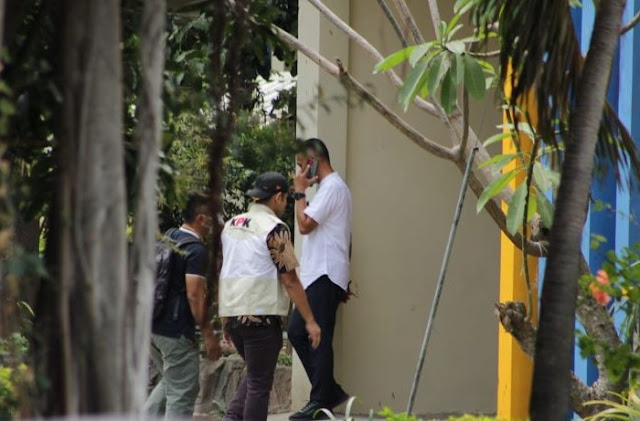 KPK Geledah Rumah Sekretaris DPRD dan Kadis Ketahanan Pangan Bengkulu, Sita Dokumen hingga Uang Rp 4 Miliar