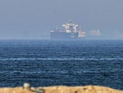 Parlemen Iran Sahkan RUU Larangan Kapal AS dan Israel Melintasi Selat Hormuz: Langkah Geopolitik yang Mengguncang Kawasan