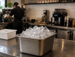 Panduan Lengkap Manajemen Stok Es Batu untuk Bisnis Kuliner: Strategi Optimasi Persediaan agar Operasional Lancar dan Menguntungkan