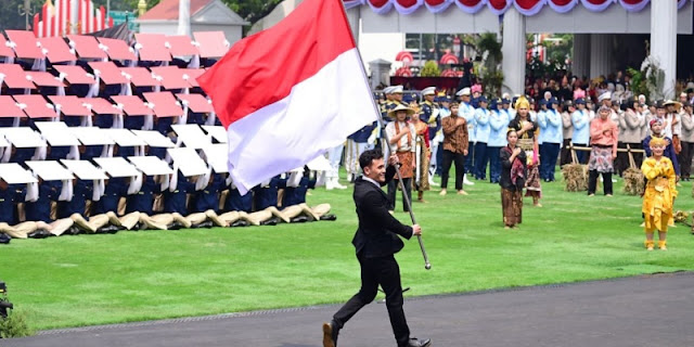 HUT RI ke-81: Curhat Ibu di Monas ke Prabowo, Sarjana Saja Susah Cari Kerja, Anak Nganggur Setahun
