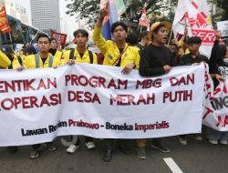 BEM UI Demo di Bundaran HI: 8 Tuntutan Kritis soal Ekonomi, Korupsi, hingga Penjajahan oleh Negara Sendiri