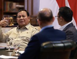 Amien Rais Ingatkan Prabowo: Jangan Telan Mentah-Mentah Laporan Anak Buah yang Meninabobokkan