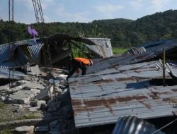 Gempa NTT M7,7: Korban Jiwa Capai 75 Orang, 92.735 Warga Mengungsi, dan 36.163 Rumah Rusak